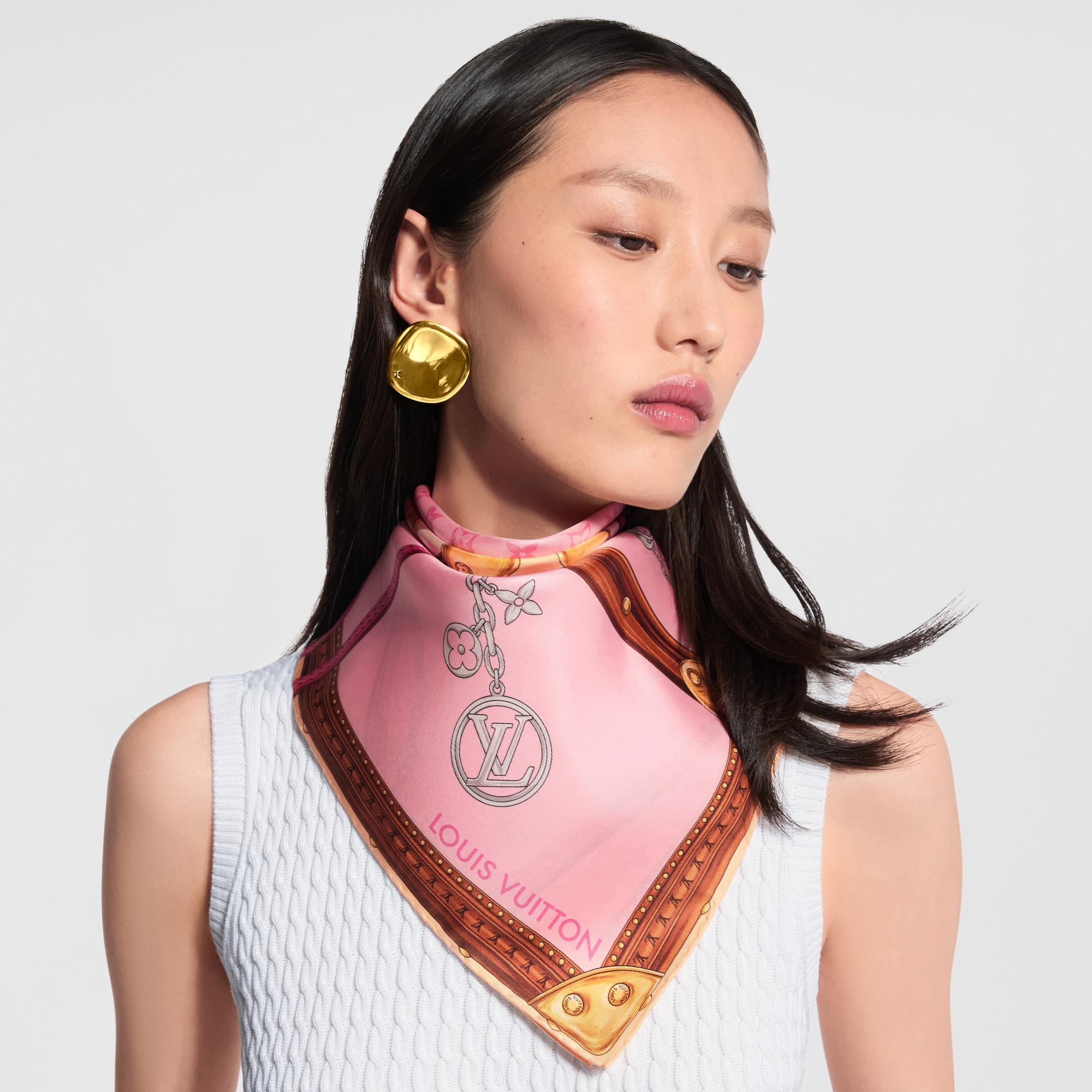 Strap And Trunk Square 90 S00 - Women - Accessories | LOUIS VUITTON ®